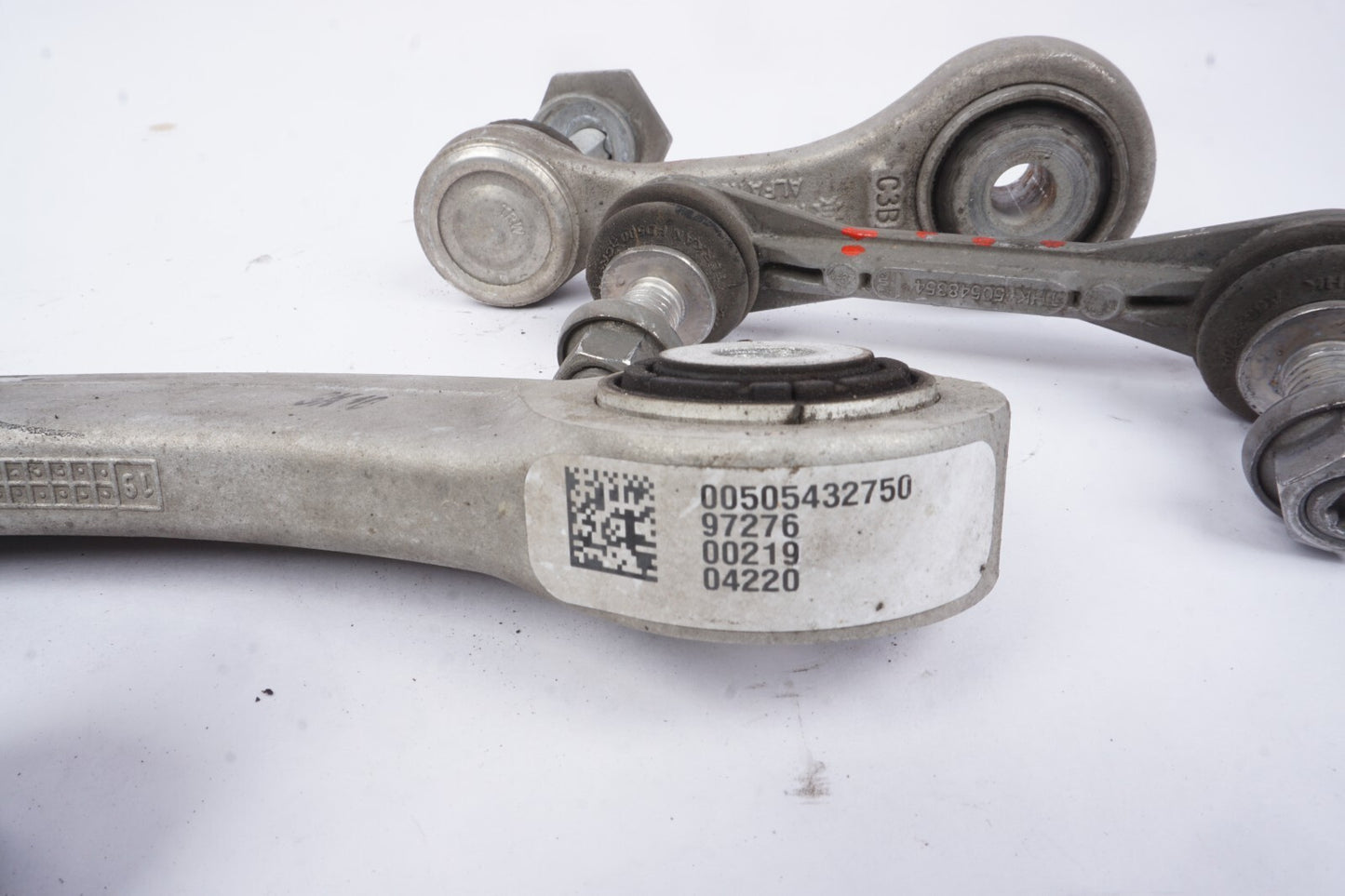 2017-2025 Alfa Romeo Giulia 2.0L Rear Right Passenger Side Control Arm 4Pcs OEM