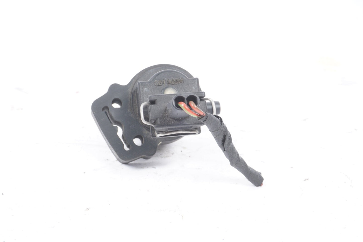 03-06 Mercedes W209 CLK320 E350 Vapor Emission Purge Valve 0004703593 OEM