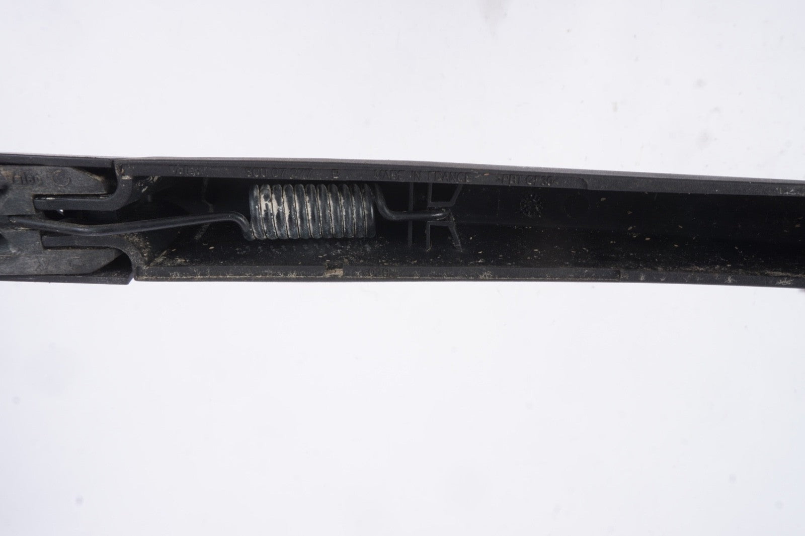 06-11  OEM Mercedes W164 ML320 ML500 Rear Windshield Wiper Arm 80007277