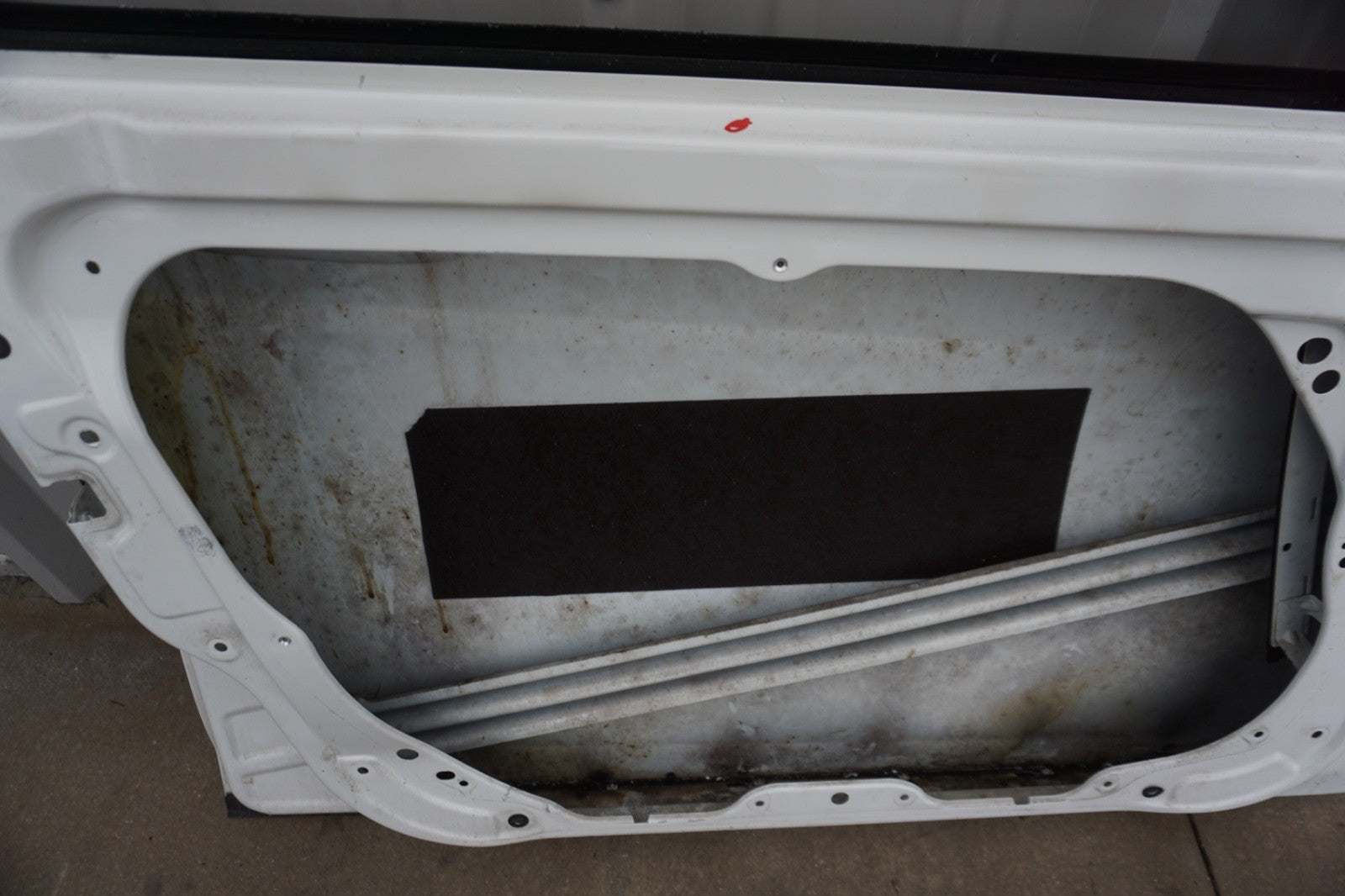 2008 - 2014 Mercedes C300 C250 C350 W204 Front Left Door Shell OEM