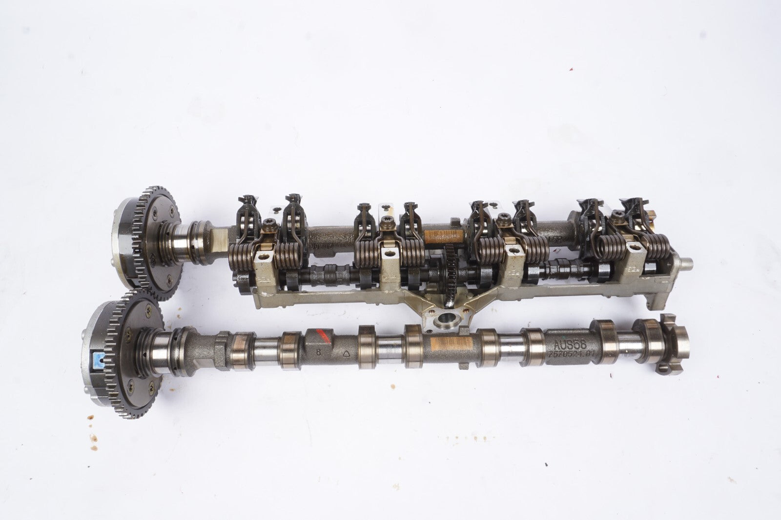2008 - 2010 Bmw 650i Engine Left Exhaust And Intake Camshaft Set Of 2 OEM