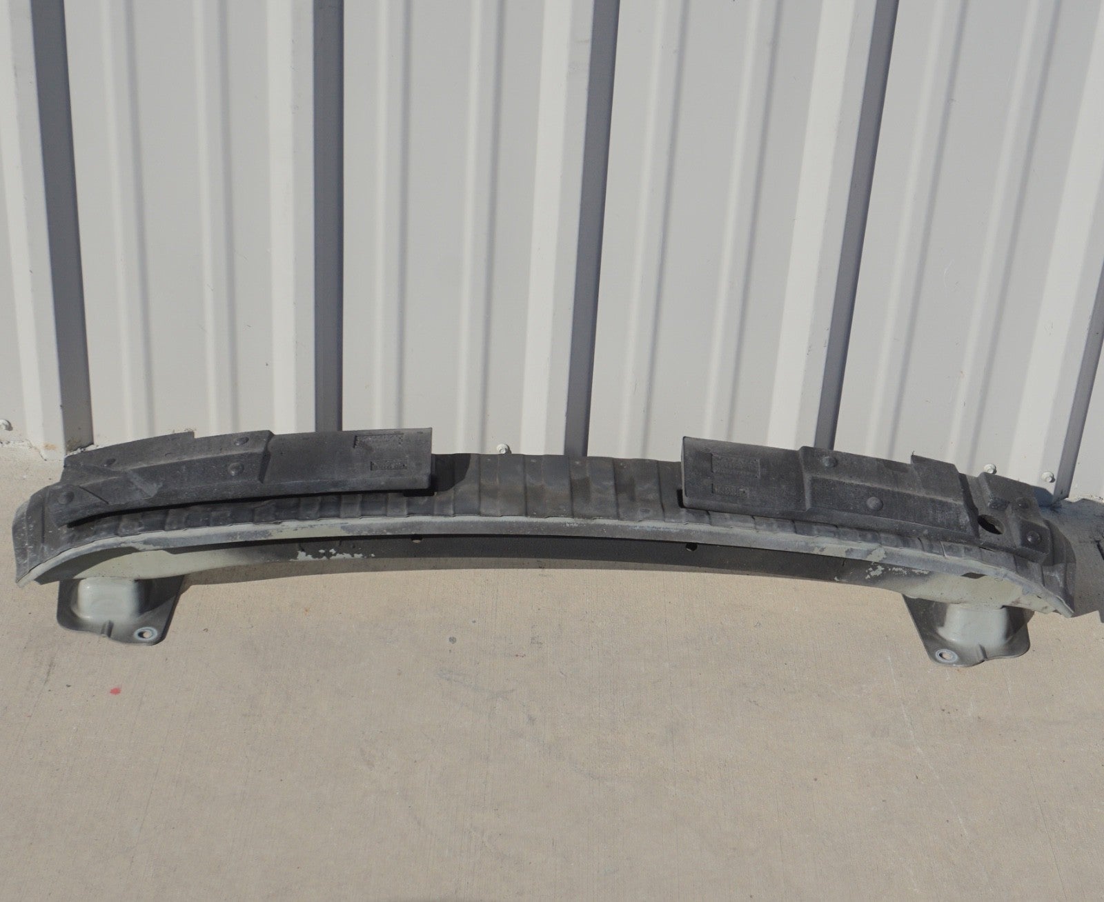 2006 - 2013 VOLVO C70 T5 REAR BUMPER REINFORCEMENT OEM