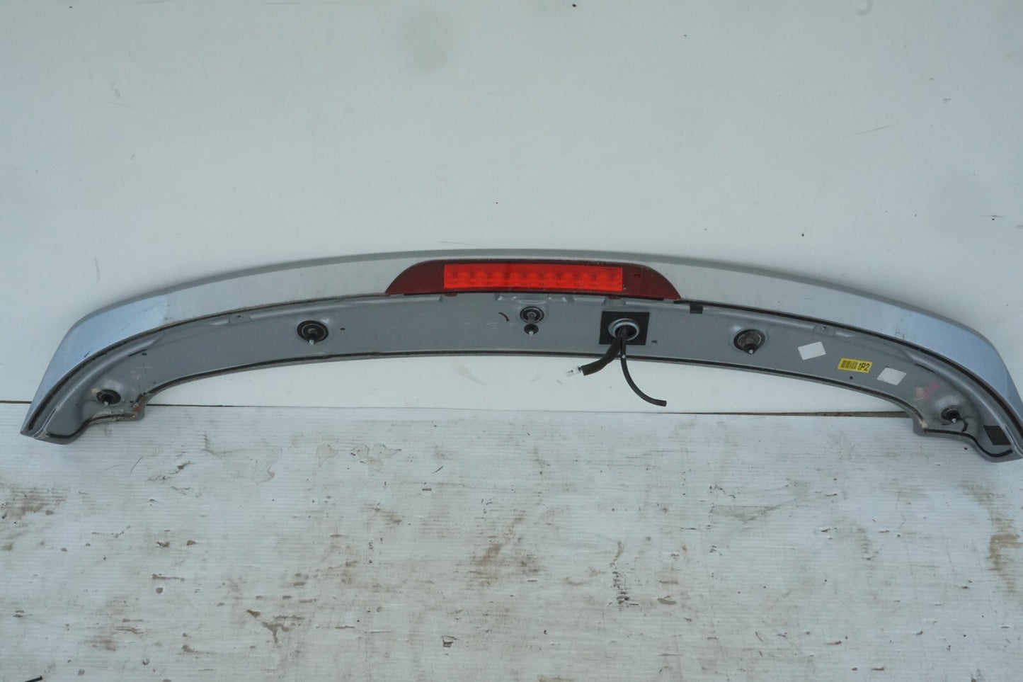 2013-2018 HYUNDAI SANTA FE REAR SPOILER WING 87210-B8000  OEM