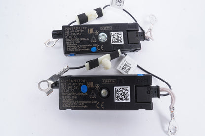 21 - 24 BMW 430I Convertible Antenna Amplifier Set Of 2 OEM