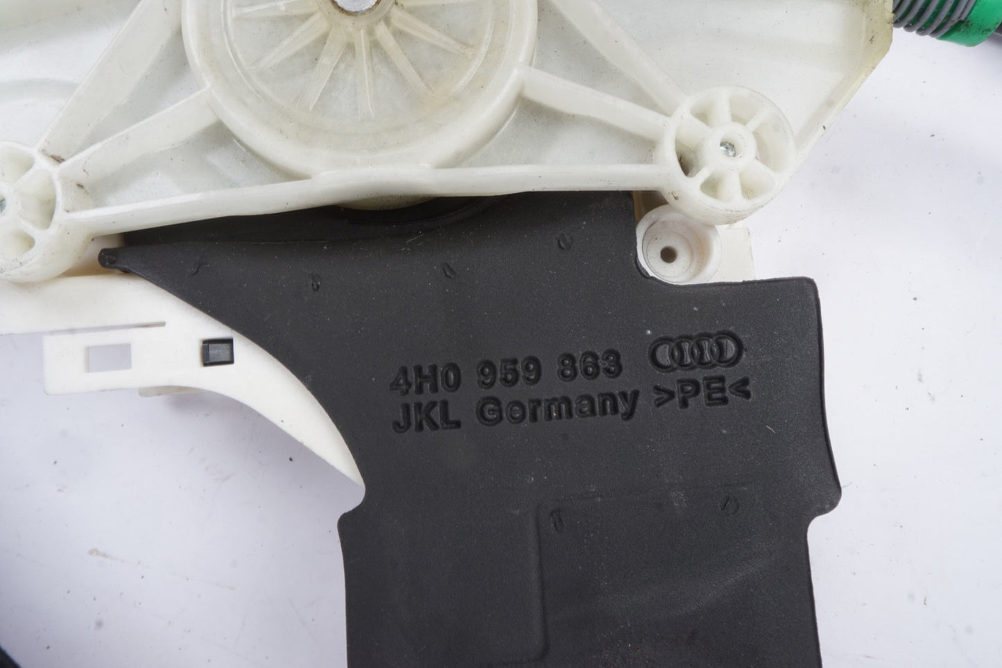 2011 - 2018 AUDI A8 L QUATTRO FRONT LEFT DRIVER SIDE DOOR WINDOW REGULATOR OEM