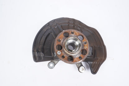 2015-2020 MERCEDES GLA250 X156 FRONT LEFT SIDE SPINDLE KNUCKLE & WHEEL HUB OEM