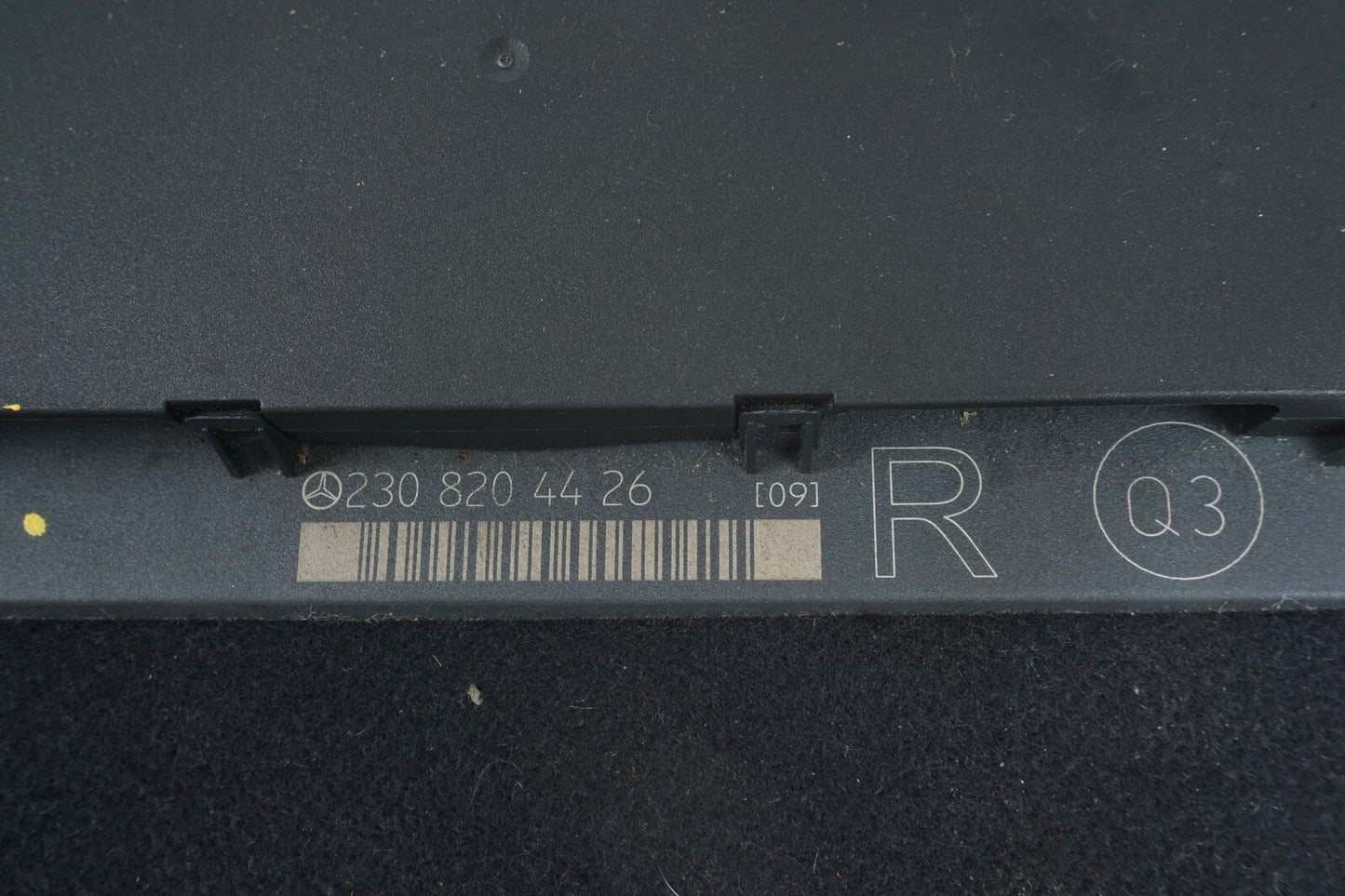 03 - 08 Mercedes R230 SL500 Right Passenger Under Seat Control Module  OEM