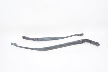 2014-21 Maserati Ghibli S Q4 Front Right and Left Windshield Wiper Arm 670001642