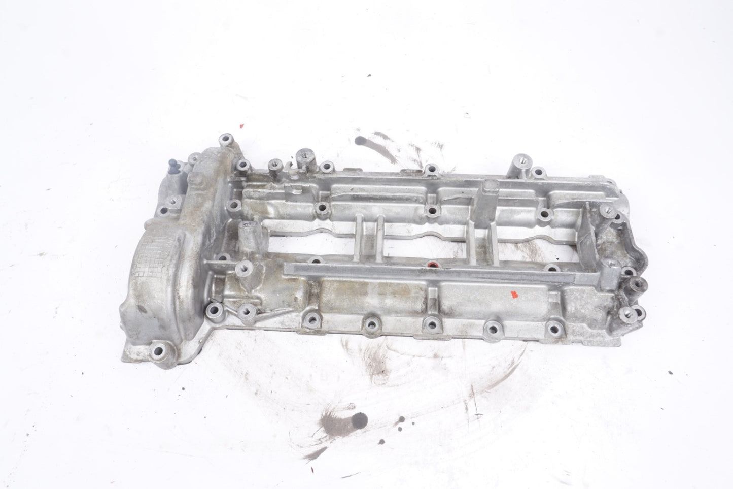 Mercedes W251 R350 GL350 ML350 Bluetec Diesel Engine Cylinder Head Cover Left