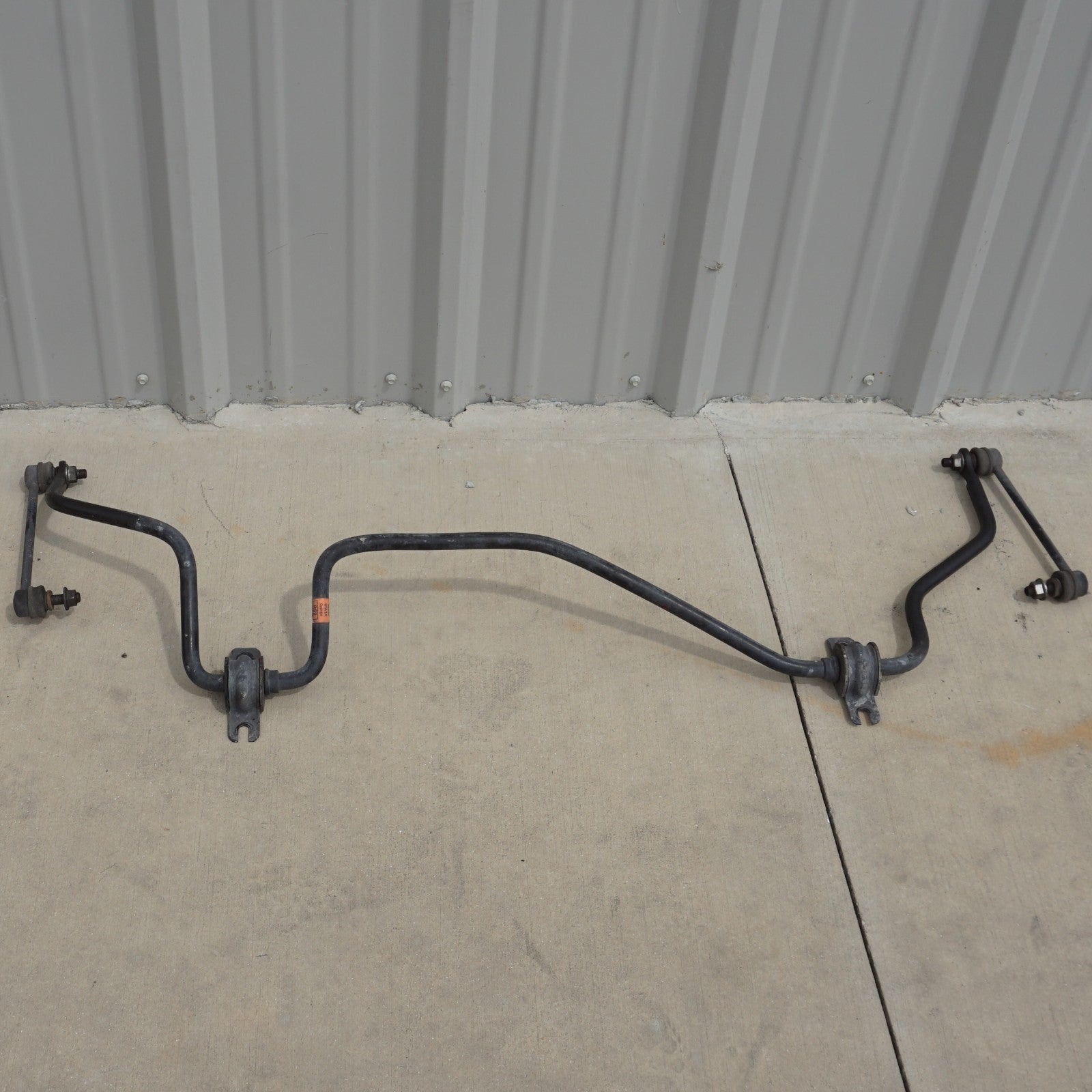 2017 - 2024 NISSAN TITAN REAR STABILIZER SWAY BAR W/ LINK OEM