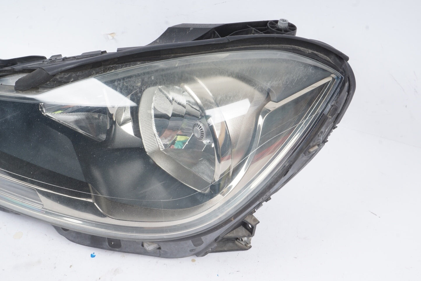 2012 - 2015 Mercedes Benz C Class W204 Headlight Lamp Halogen Left A2048209959