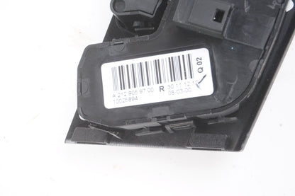 2008 - 2014 Mercedes W204 C250 Front Right Control Switch Button OEM