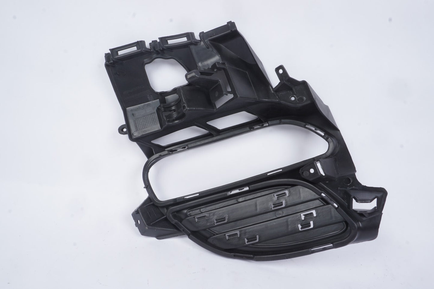 2010-2013 PORSCHE PANAMERA 970 FRONT LEFTH SIDE BRACKET FRAME TRIM 97050556303