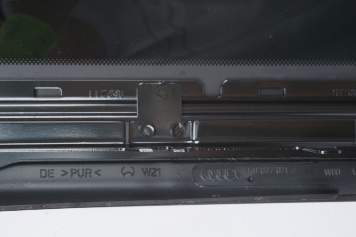 2011 - 2018 Audi A8 Sedan Sunroof Sun Moon Roof Glass Panel OEM