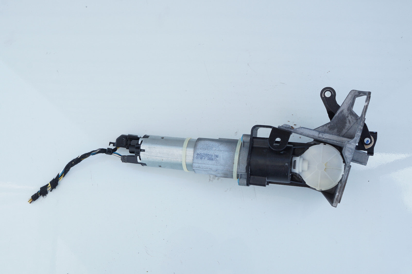 2011 - 2017 AUDI A8L A8 TRUNK LID TAILGATE POWER ACTUATOR MOTOR 4H0827851 OEM