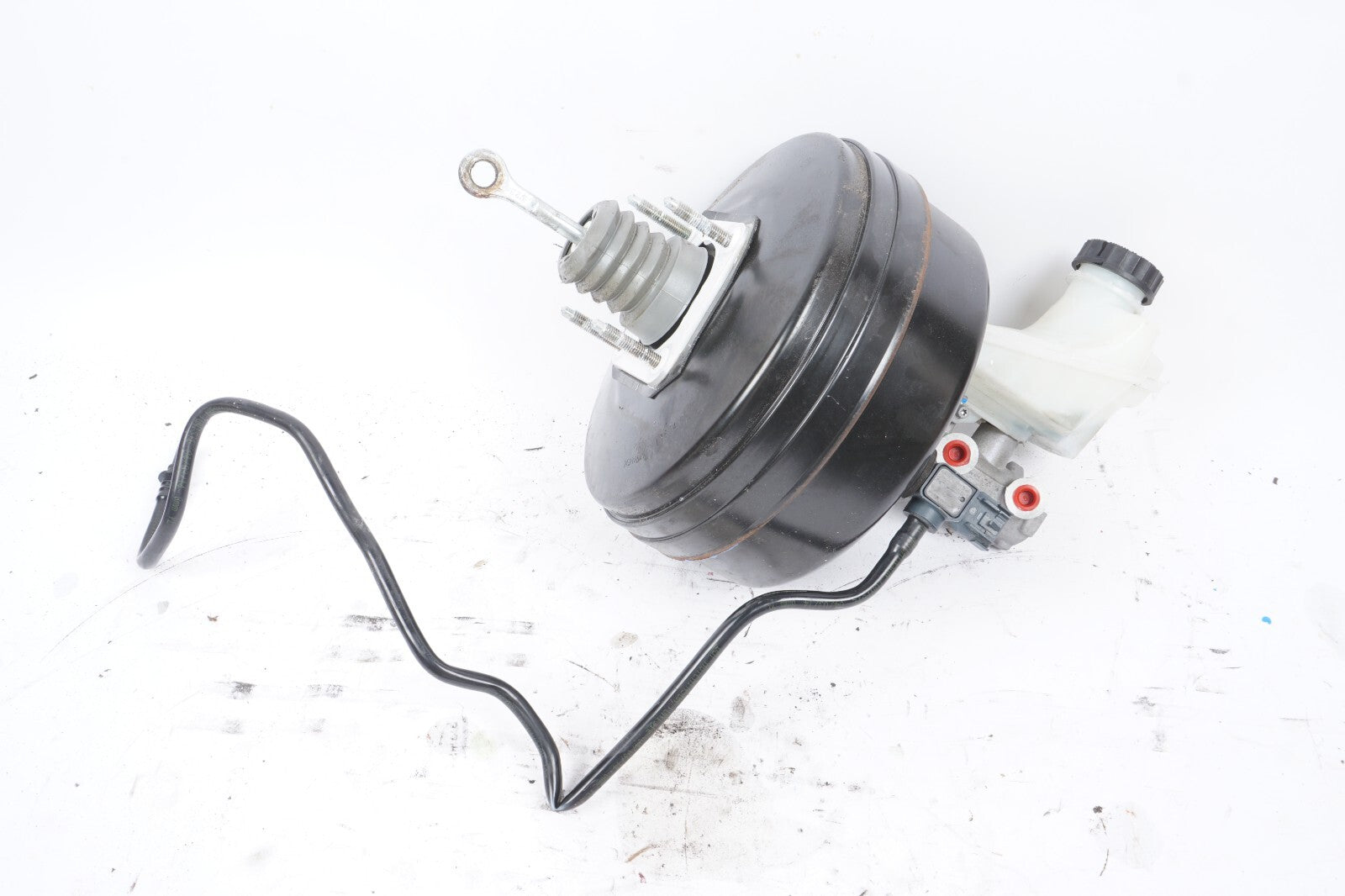 2014-2019 Maserati Ghibli Power Brake Booster w/ Master Cylinder OEM