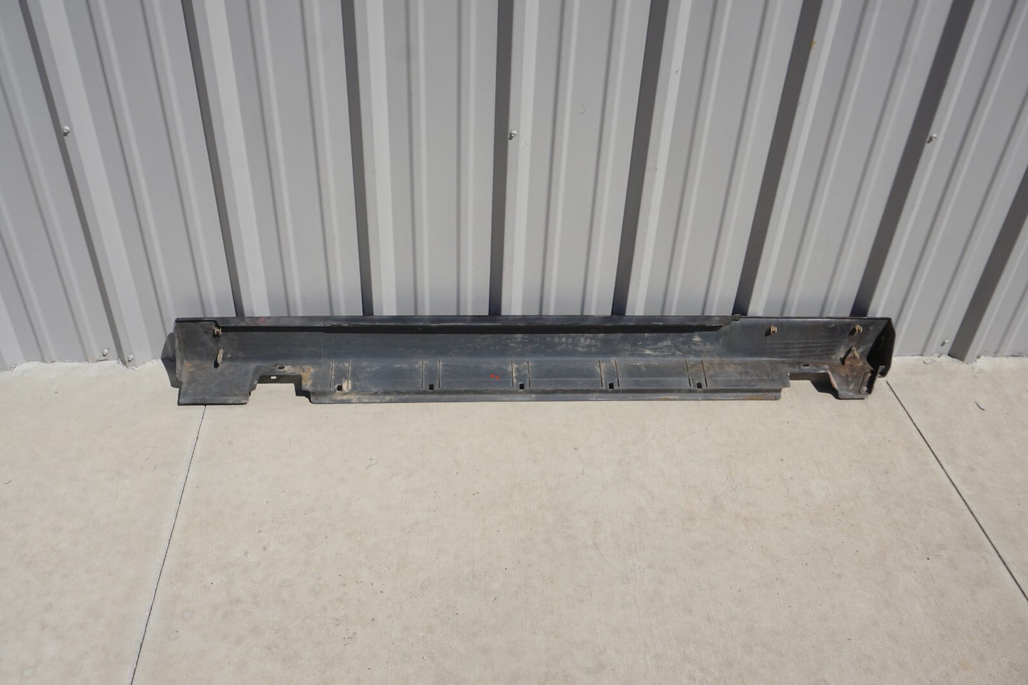 1990 - 1993 Cadillac Allante Right Passenger Side Rocker Panel Skirt Molding OEM