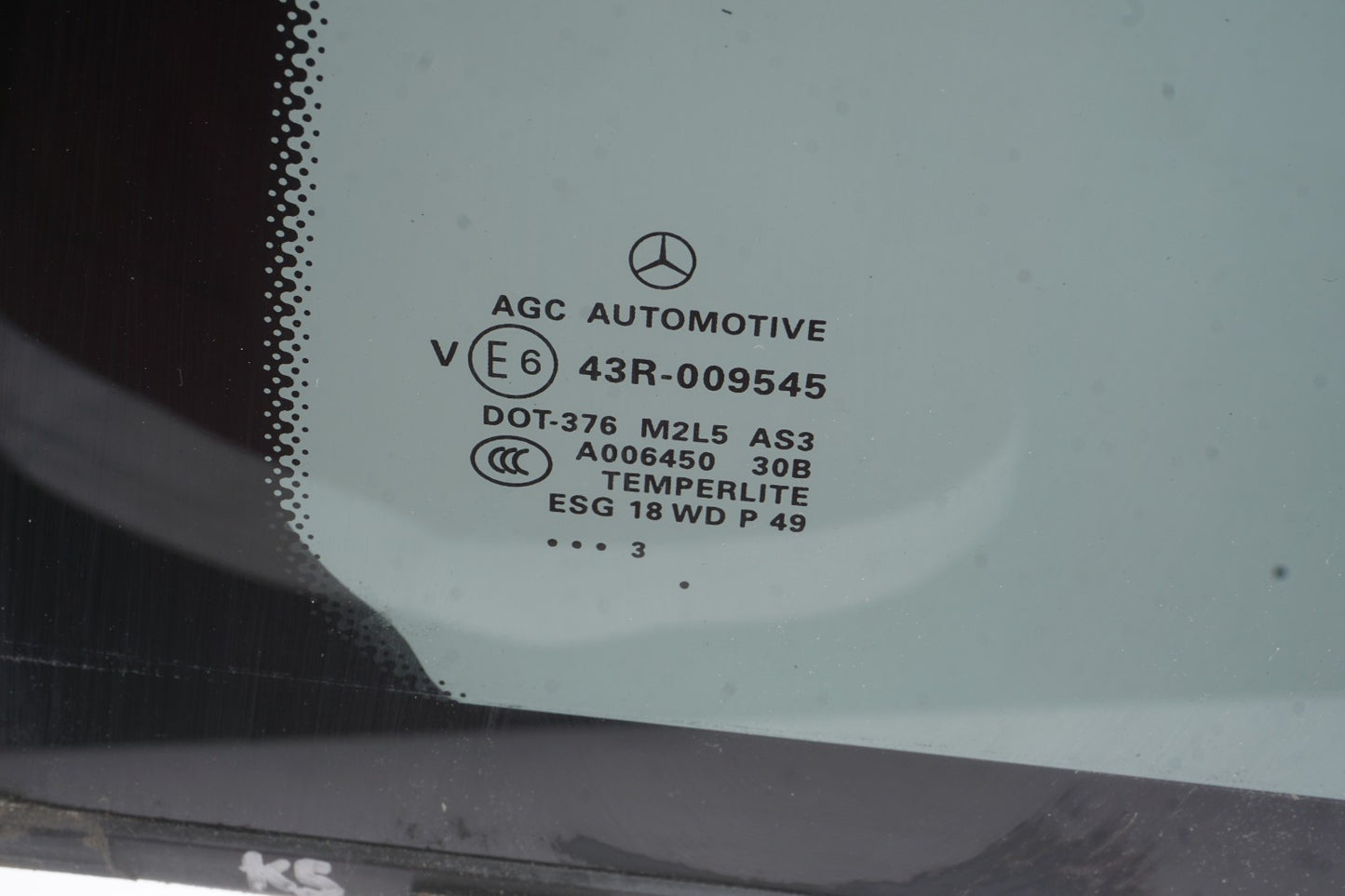 13-19 Mercedes X166 W166 ML GL GLS Rear Right Passenger Side Door Vent Glass OEM