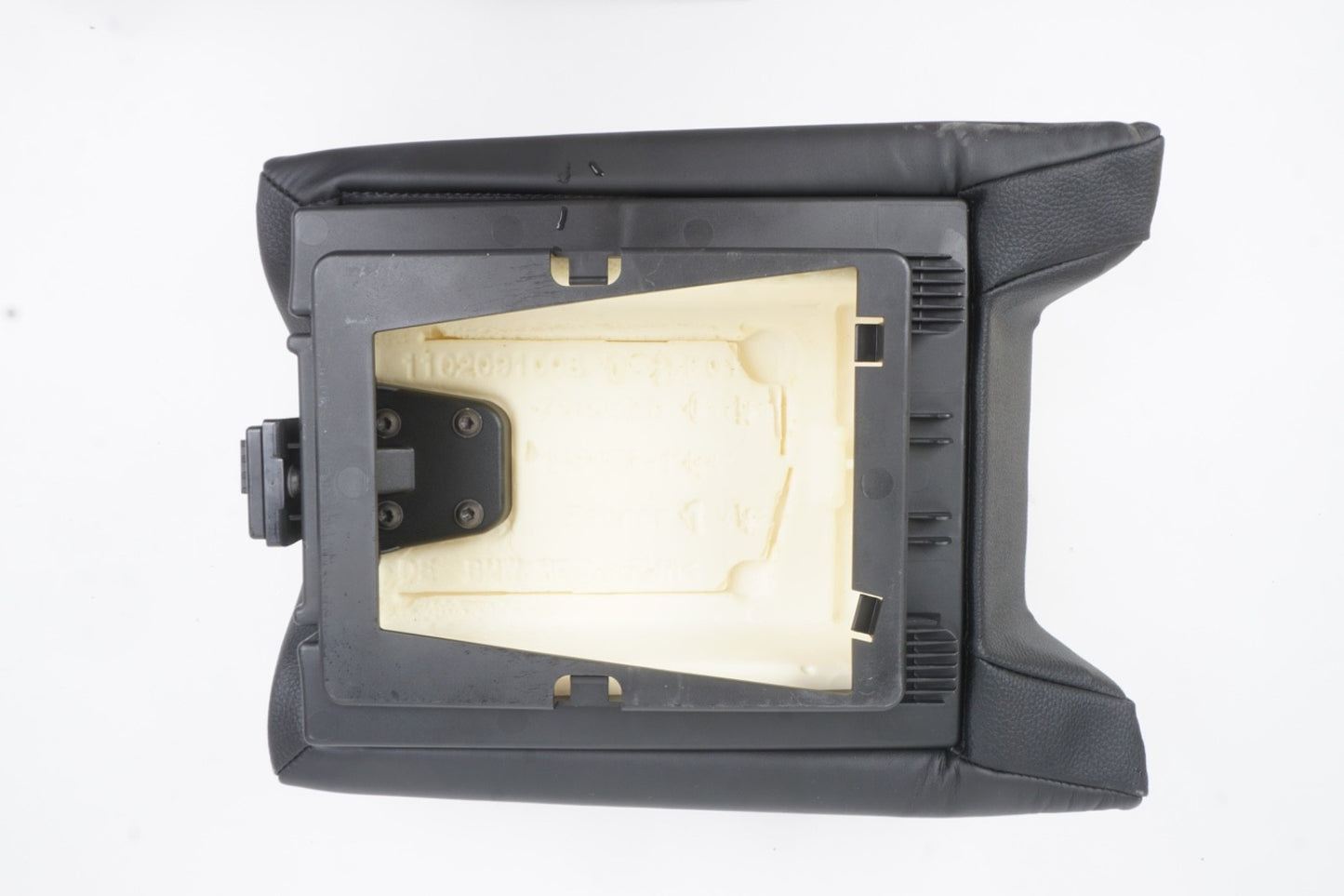 2012 - 2018 BMW 650i 640i F13 Rear Seat Center Console Armrest Arm Rest Pad Lid