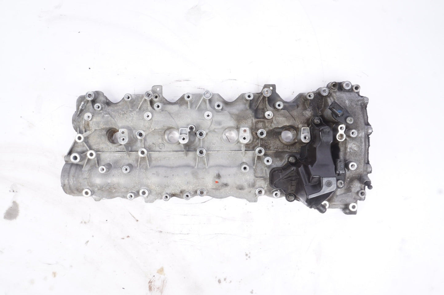11-20 mercedes w221 s550 cls550 e550 left side engine cylinder head valve cover