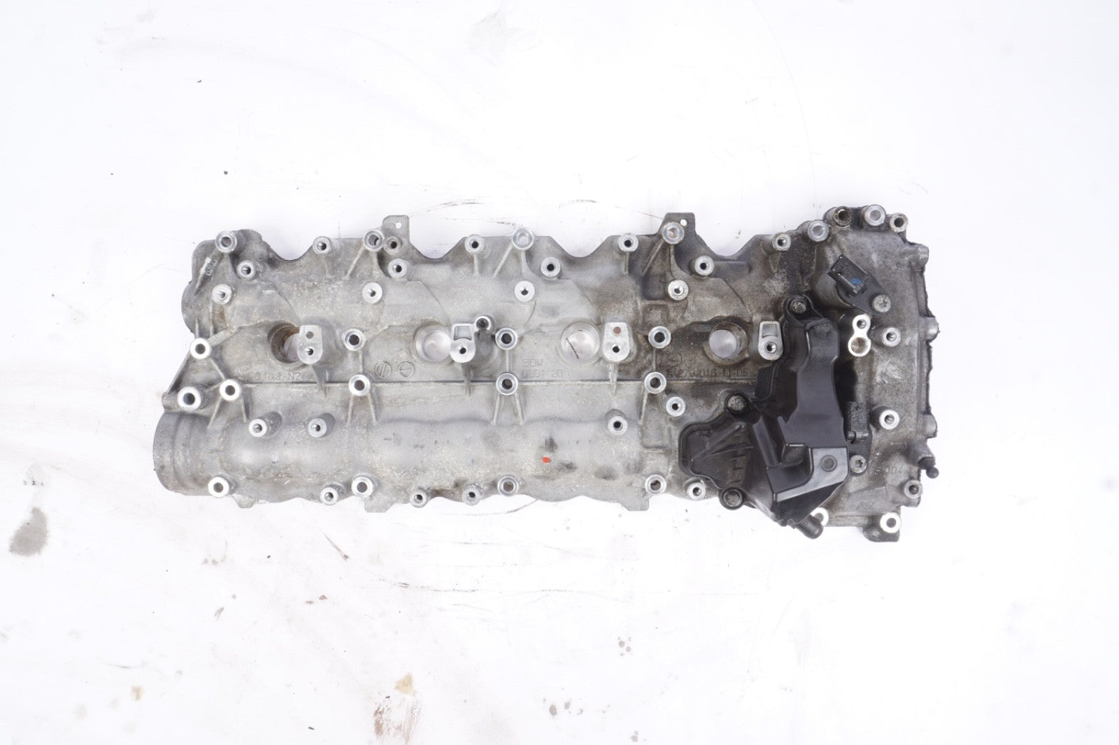 11-20 mercedes w221 s550 cls550 e550 left side engine cylinder head valve cover