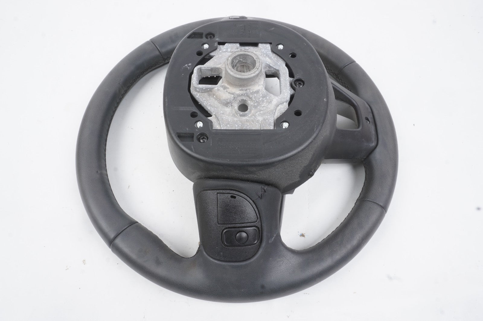 2018-2023 Jeep Renegade Steering Wheel OEM