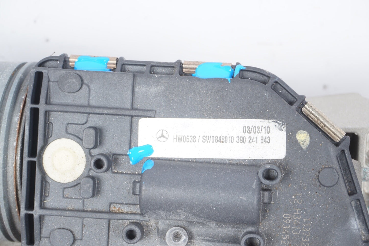 08-20 MERCEDES C E CLASS (A207 C207 W204 W207 W212) FRONT WINDSHIELD WIPER MOTOR