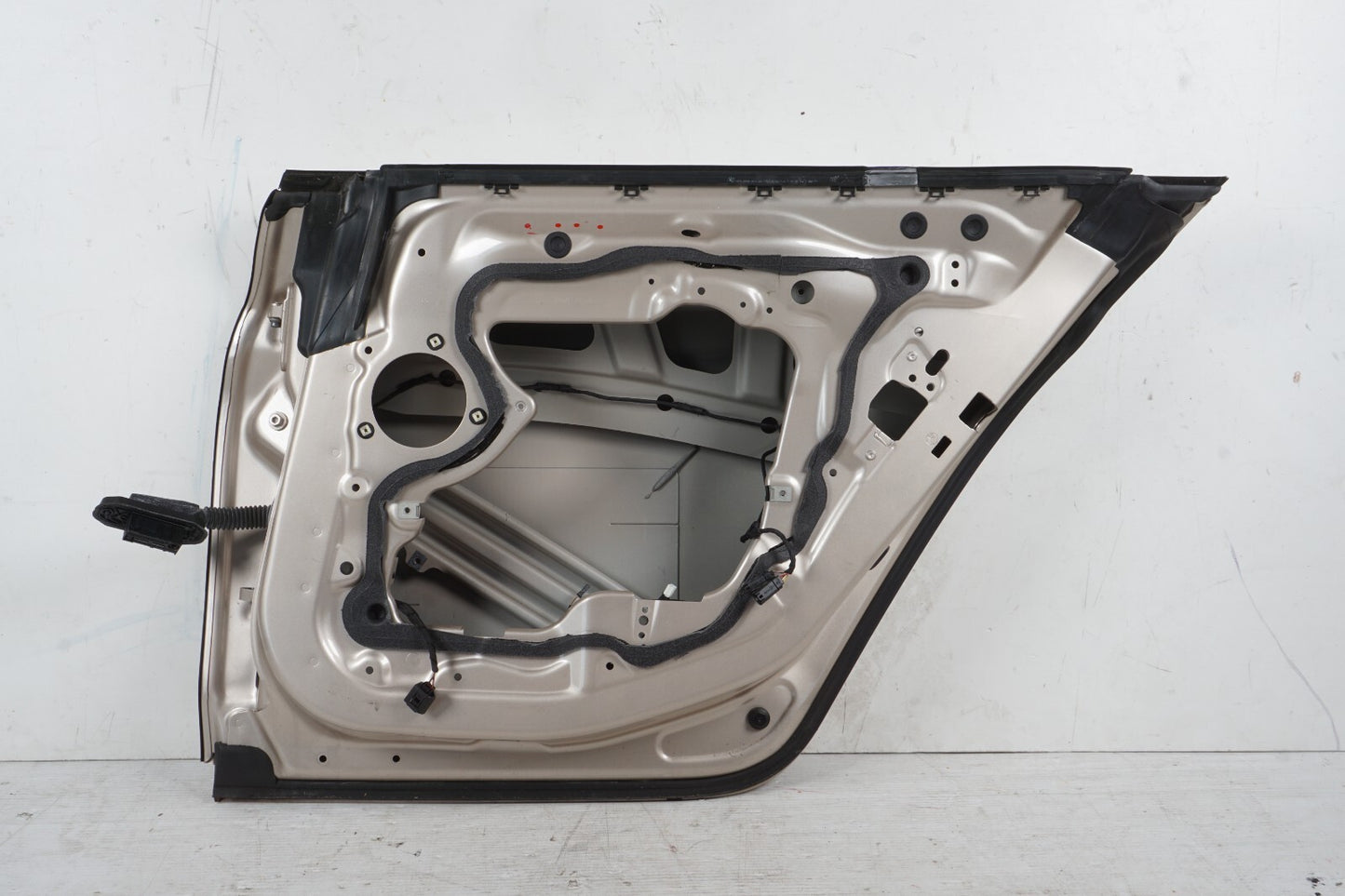 13-18 BMW 650i 640i Grand Coupe Rear Right Passenger Side Door Shell OEM