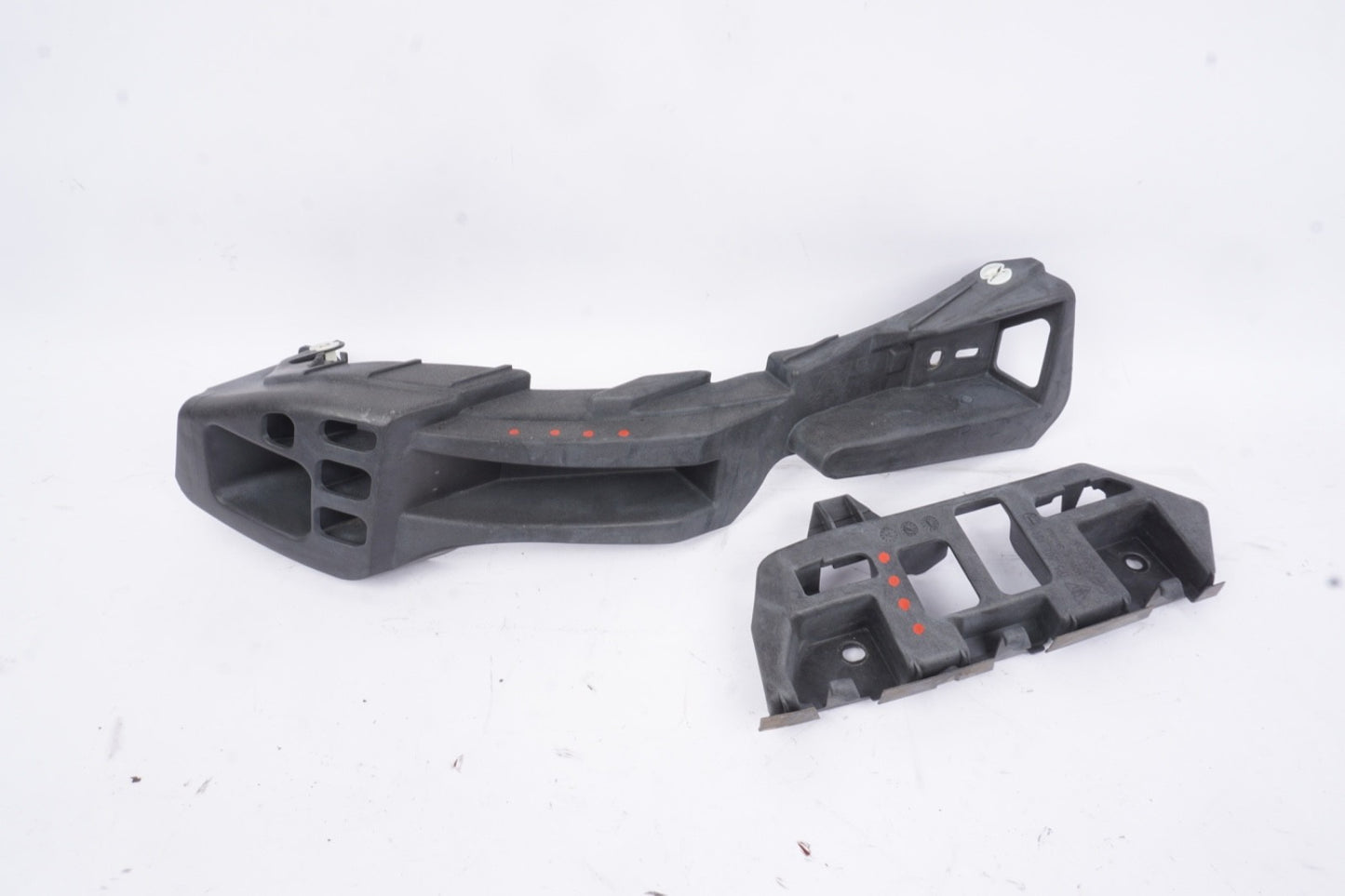 2011 - 2014 Porsche Cayenne 958 Rear Right Passenger Bumper Mount Bracket OEM