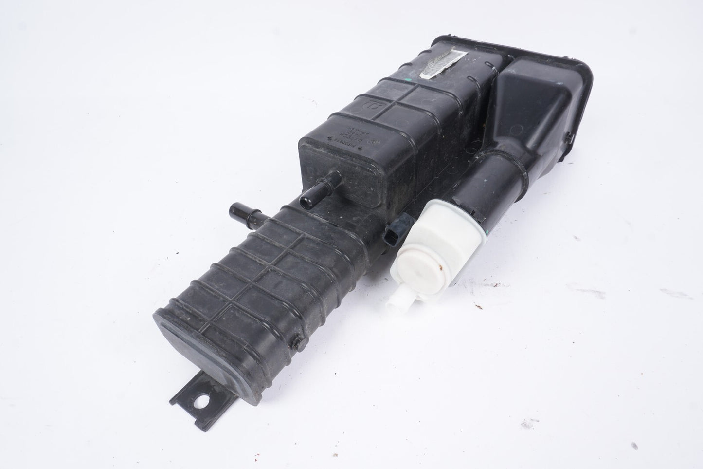 2014 - 2017 Fiat 500L Fuel Vapor Evap Charcoal Canister OEM