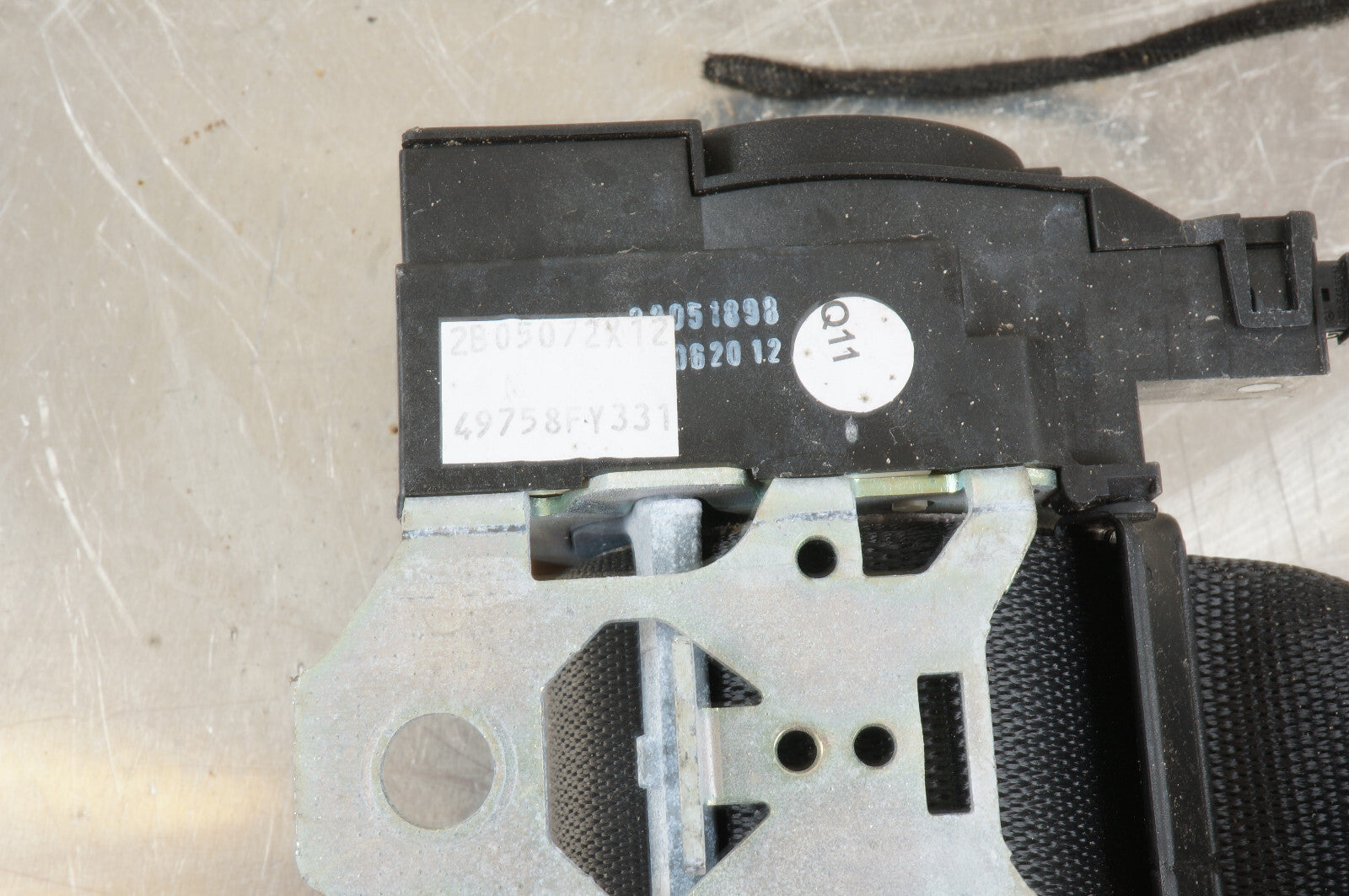 07-09 MERCEDES S550 W221 REAR RIGHT PASSENGER SIDE SEAT BELT RETRACTOR  OEM