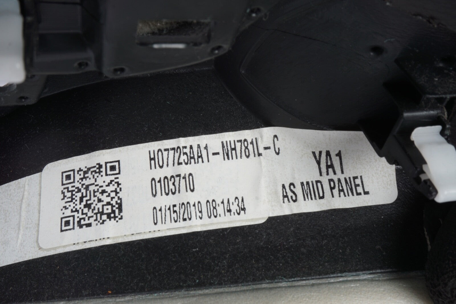 2018 - 2022 HONDA ODYSSEY Center Dash Panel Bezel H07725AA1