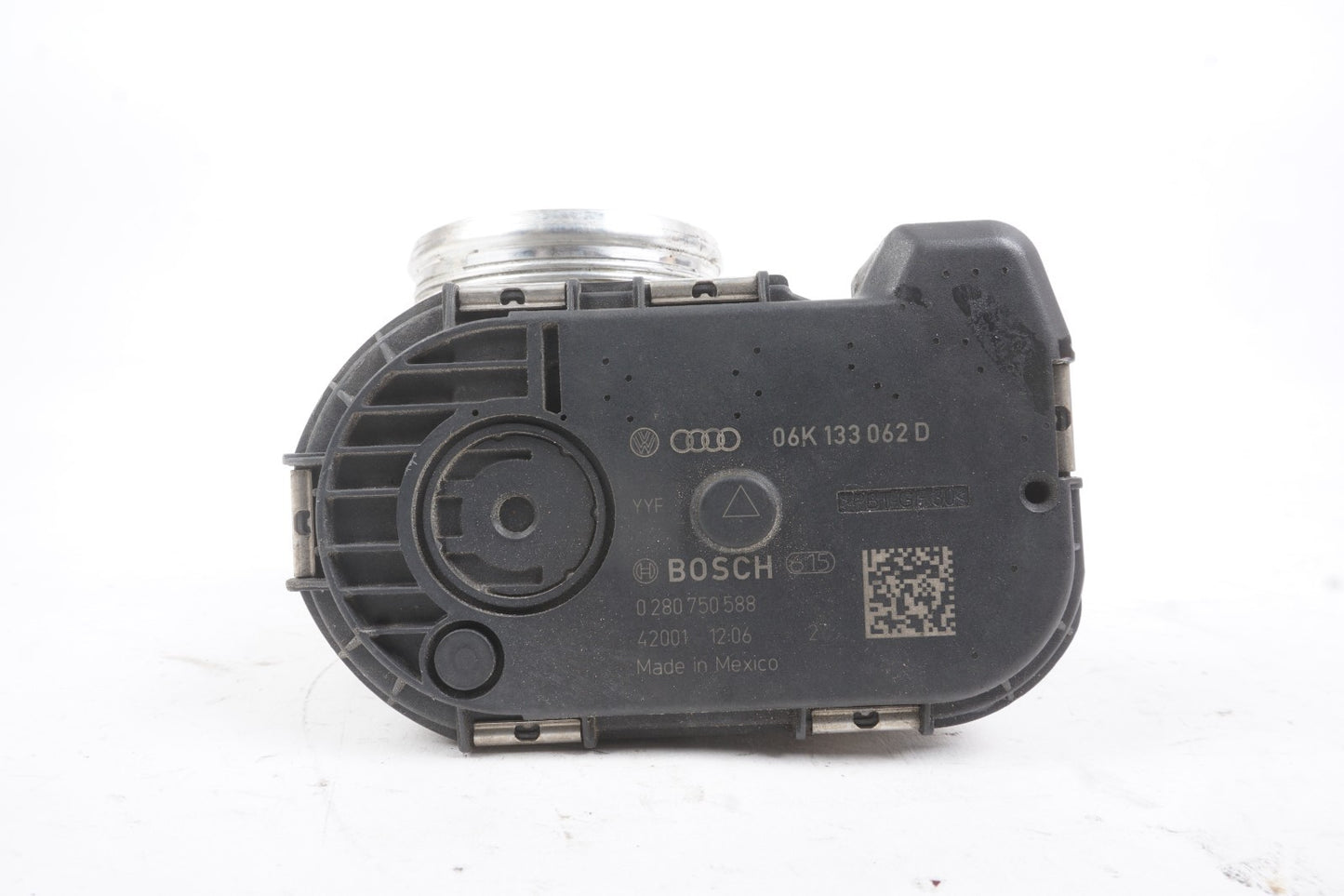 2014-2017 Volkswagen Passat 1.8L Throttle Body 06K133062D OEM