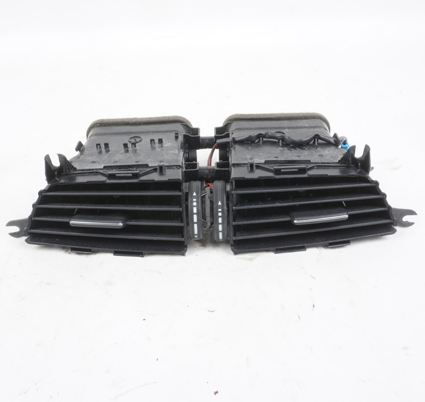 2012 - 2014 Mercedes C250 Front Center Dashboard Air Vent OEM
