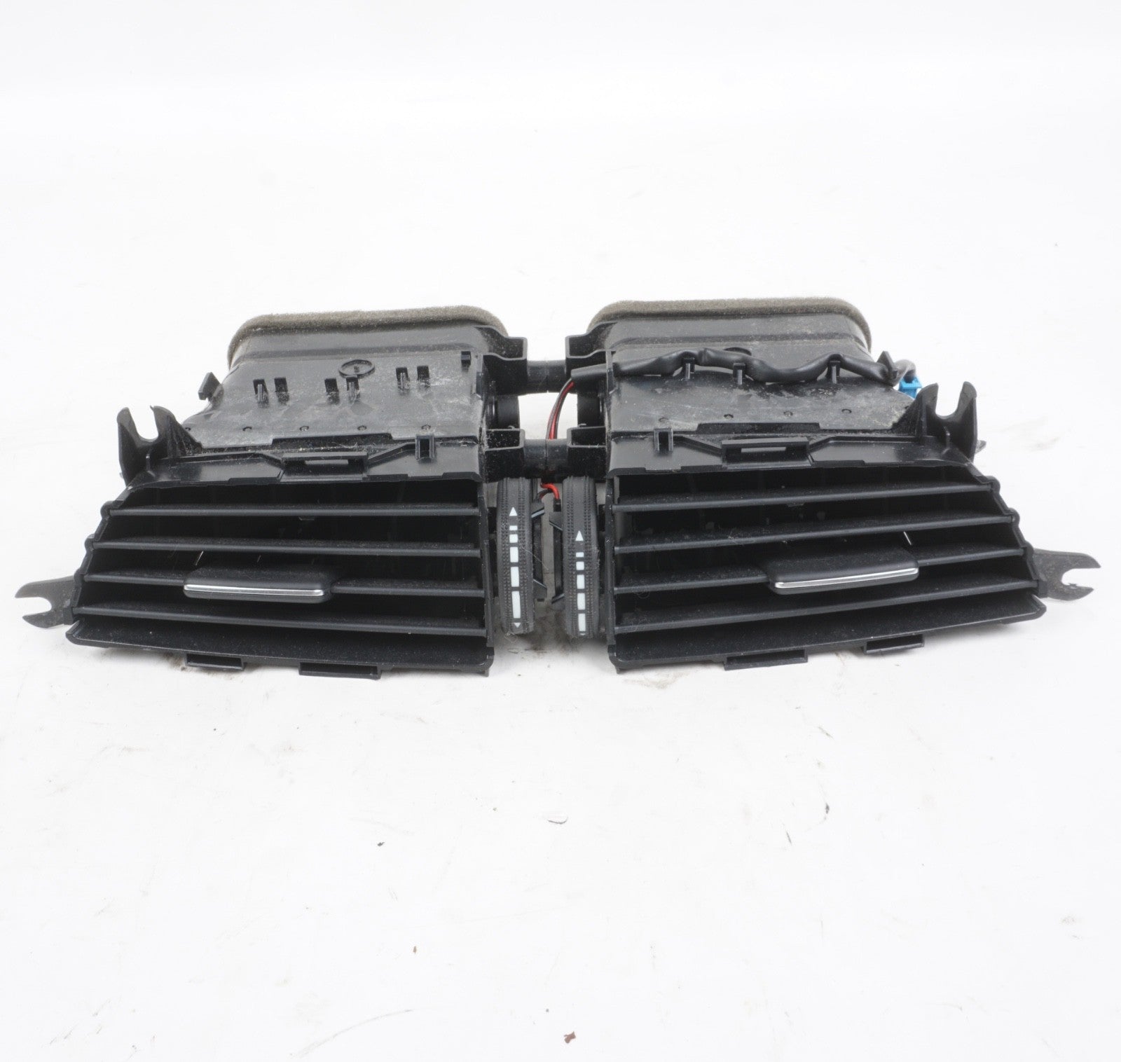 2012 - 2014 Mercedes C250 Front Center Dashboard Air Vent OEM