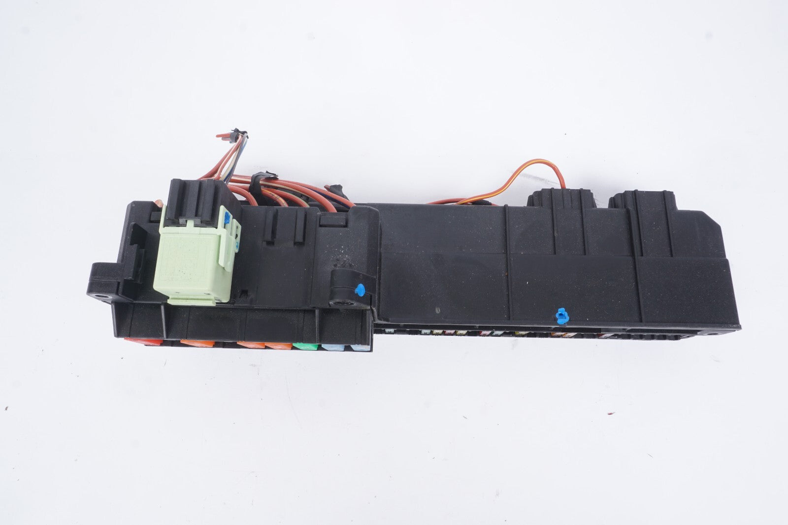 2004 - 2010  BMW 650i E63 E64 Power Distribution Power Relay Box 25613290  OEM