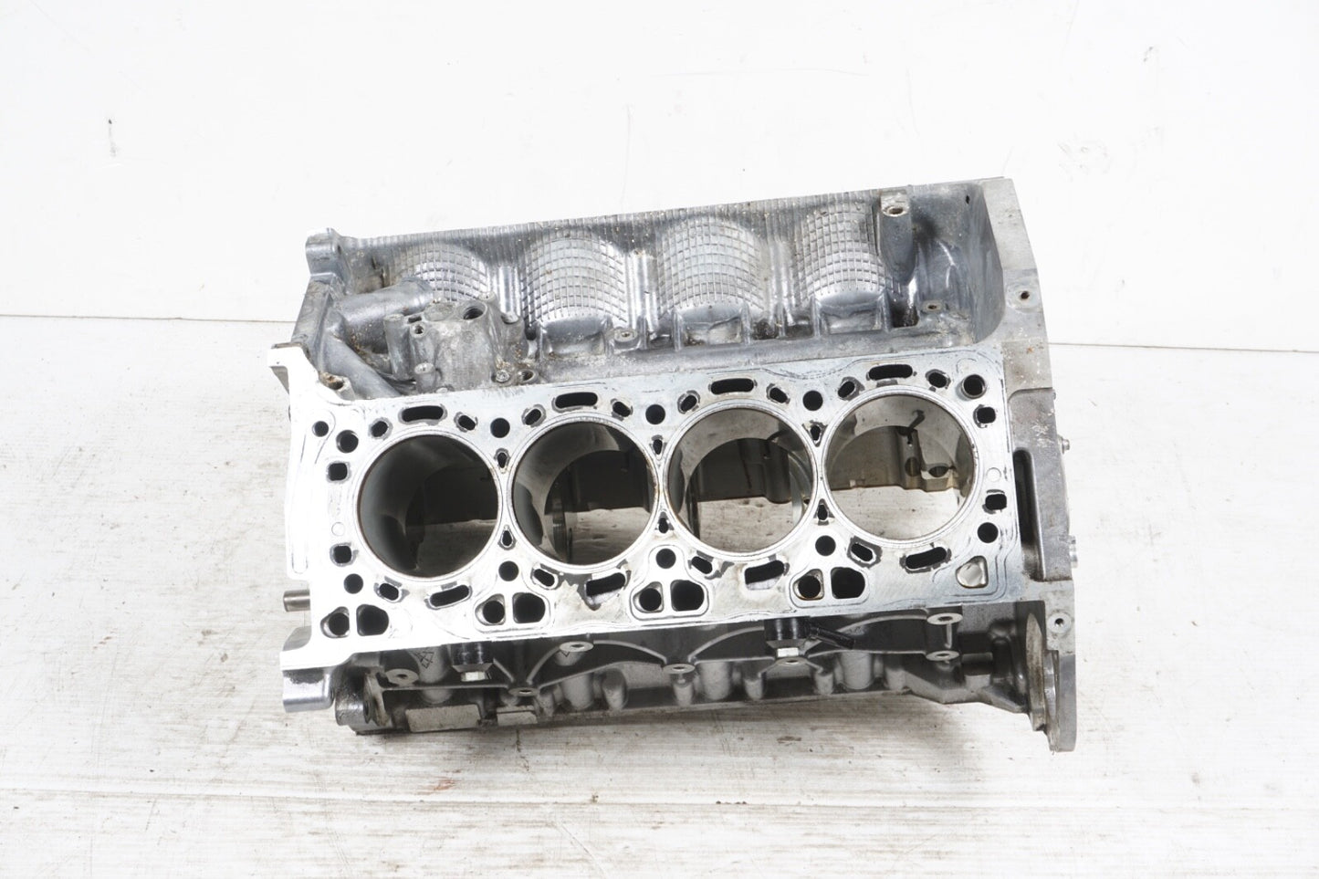 09-14 BMW 550i 550iGT 750i X5 X6 (F01 F06 F07 F10) 4.4L TWIN TURBO ENGINE BLOCK