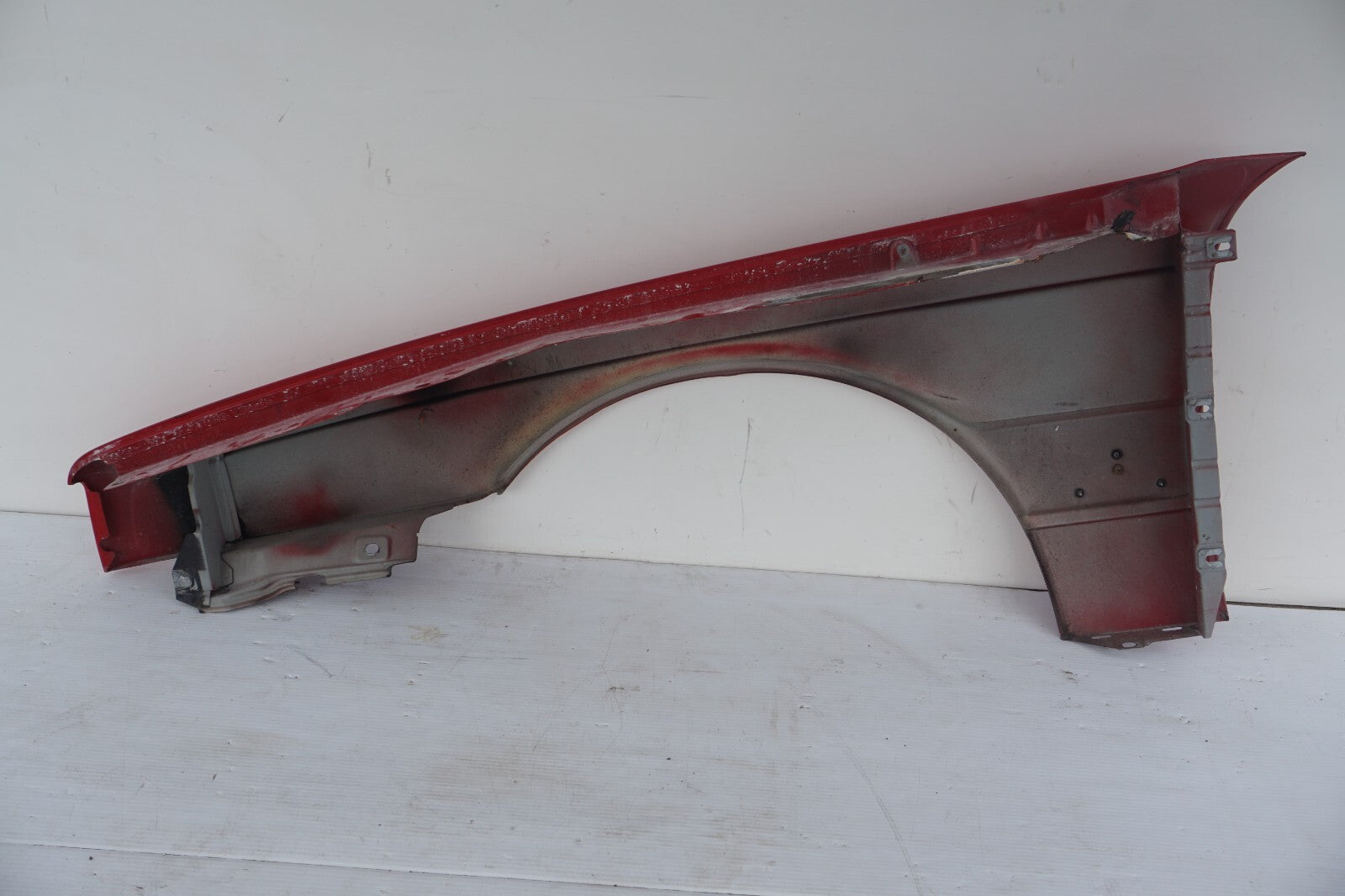 1987 - 1993 Cadillac Allante FRONT FENDER RIGHT PASSENGER SIDE OEM
