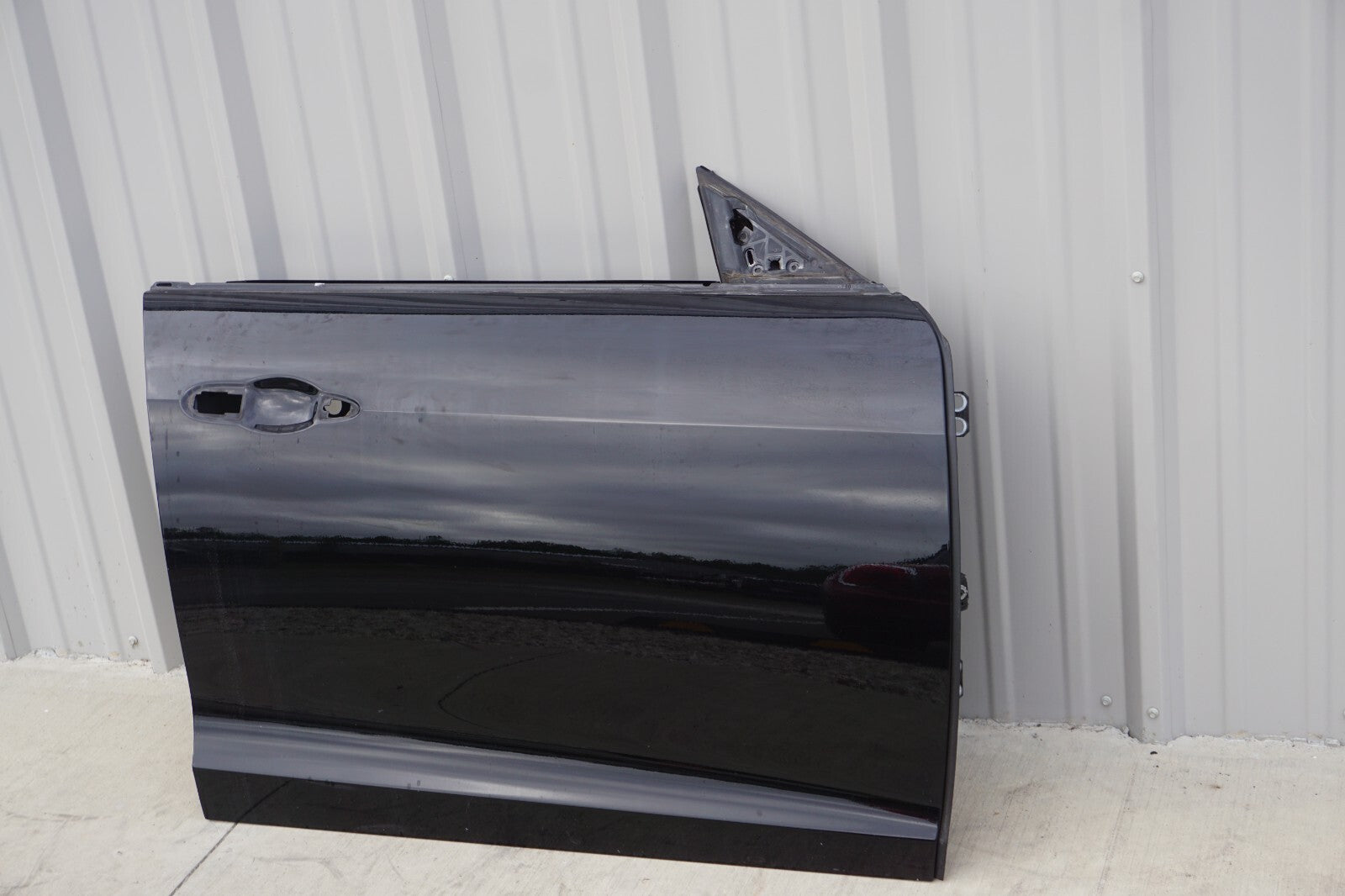 2014 - 2022 Maserati Ghibli Front Right Passenger Door Shell OEM