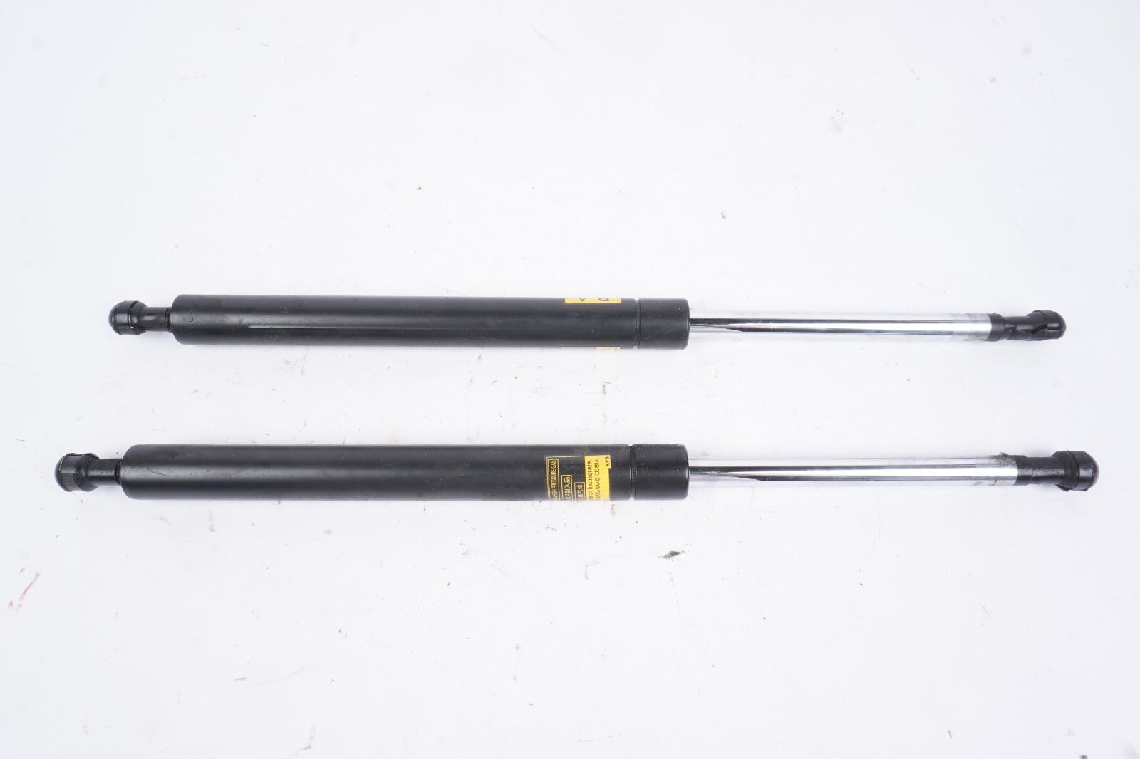 2010 - 2015 Lexus IS250C IS350C Convertible Trunk Lid Struts Shocks Pair L And R