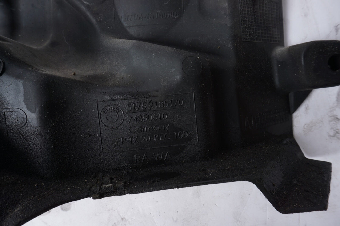 2012-2018 BMW 650I - Right Steering RACK / GEAR Cover 7185170