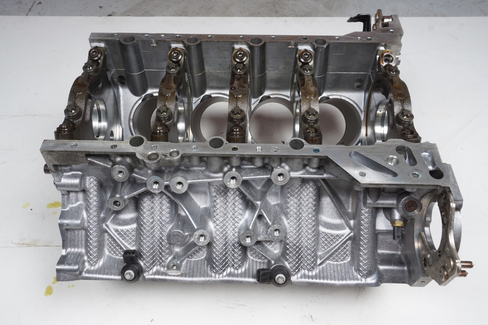 2011-2016 BMW 550I F10 ENGINE CYLINDER BLOCK HOUSING OEM