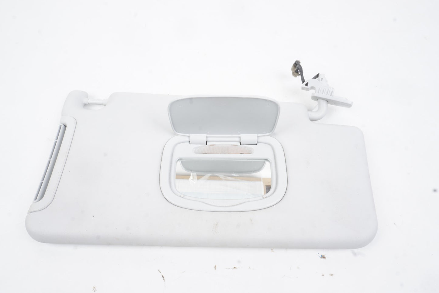 2015-2023 Jeep Renegade Sun Visor Right Passenger Side OEM
