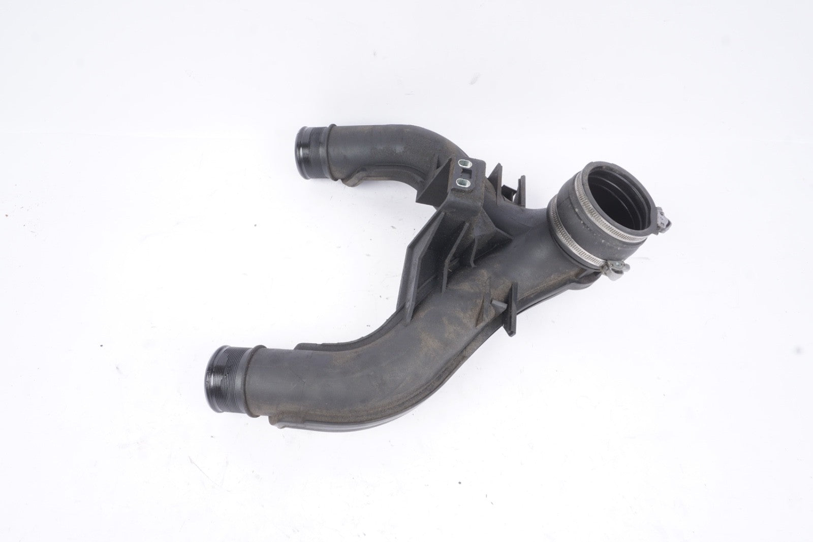 2014-2020 Maserati Ghibli 3.0L Engine Air Intake Duct Tube Hose 670001350 OEM