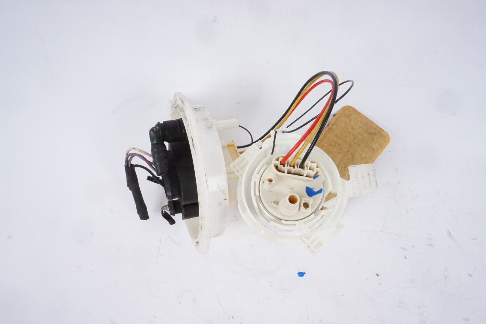 2011 - 2015  Audi A8 3.0L Fuel Pump OEM 4H0201317H 4H0201511