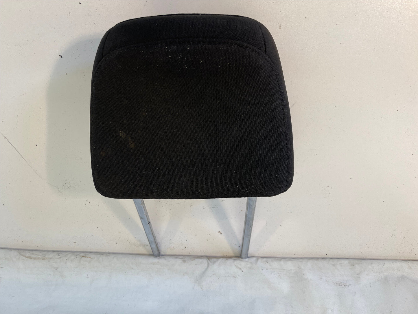 16 17 18 FORD FOCUS FRONT SEAT HEADREST OEM