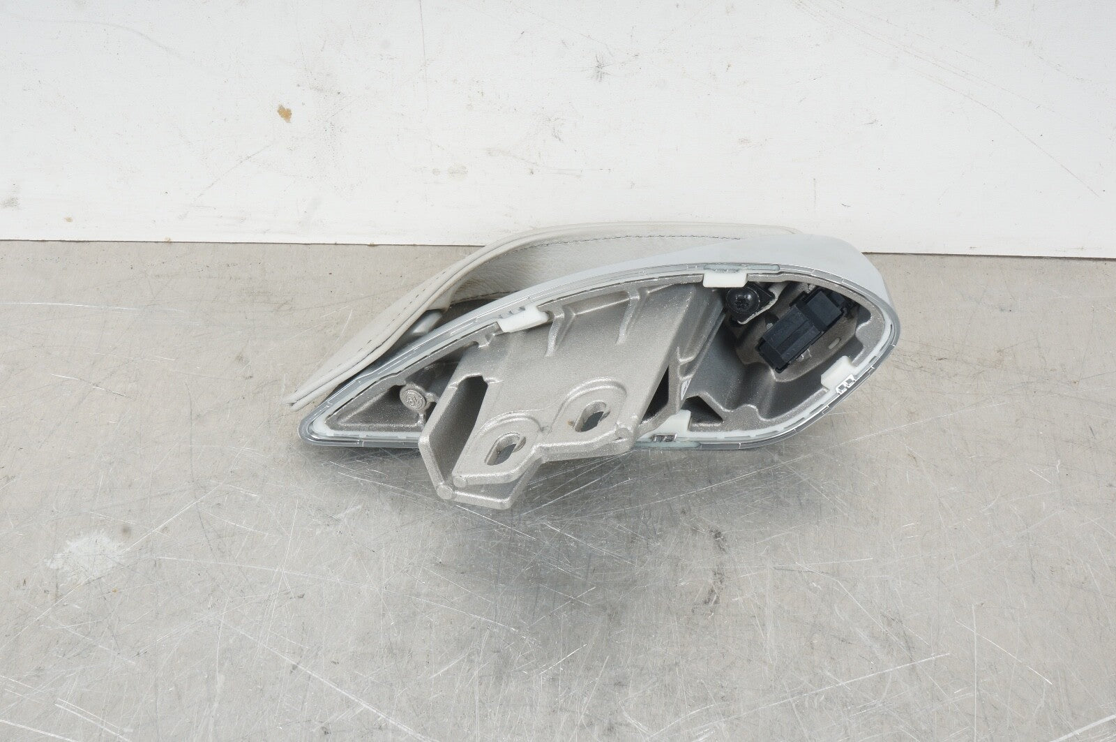 2013-2020 MERCEDES SL CLASS  FRONT LEFT SEAT BELT GUIDE TRIM GARY W/ SWITCH OEM