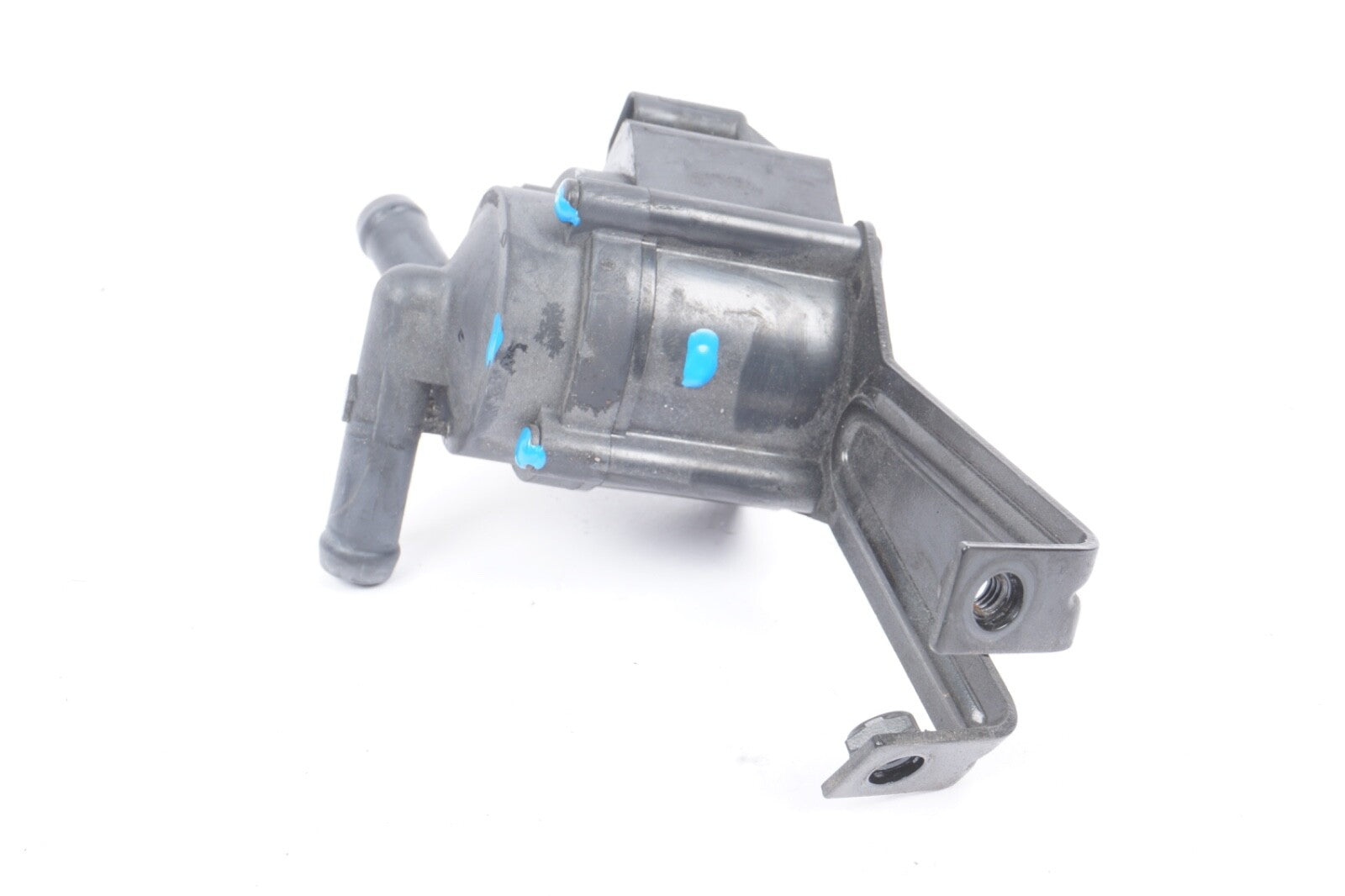 2011-2016 BMW 550I 650i Gran Engine Turbo Auxiliary Coolant Water Pump OEM