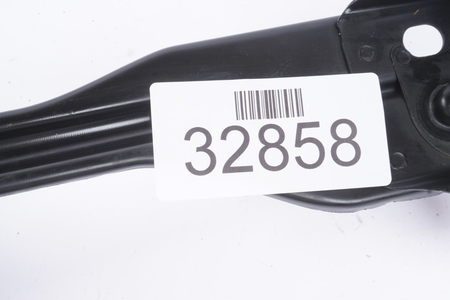 2007-2013 MERCEDES W221 S500 S550 S63 FRONT LOWER RADIATOR SUPPORT TIE BRACKET