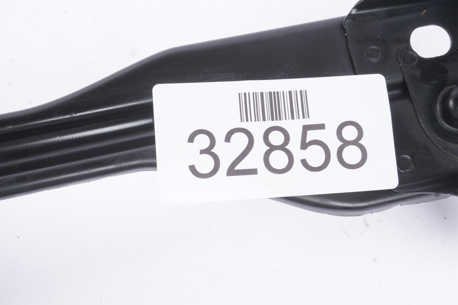 2007-2013 MERCEDES W221 S500 S550 S63 FRONT LOWER RADIATOR SUPPORT TIE BRACKET